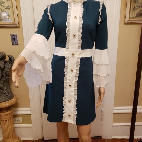 le patean Dresses & Skirts - Le Patean Dress